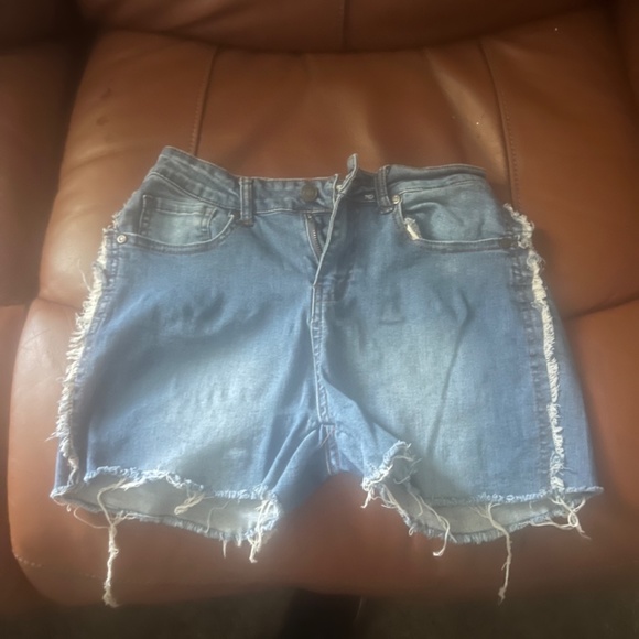 Clothes - Picture 12 of 16